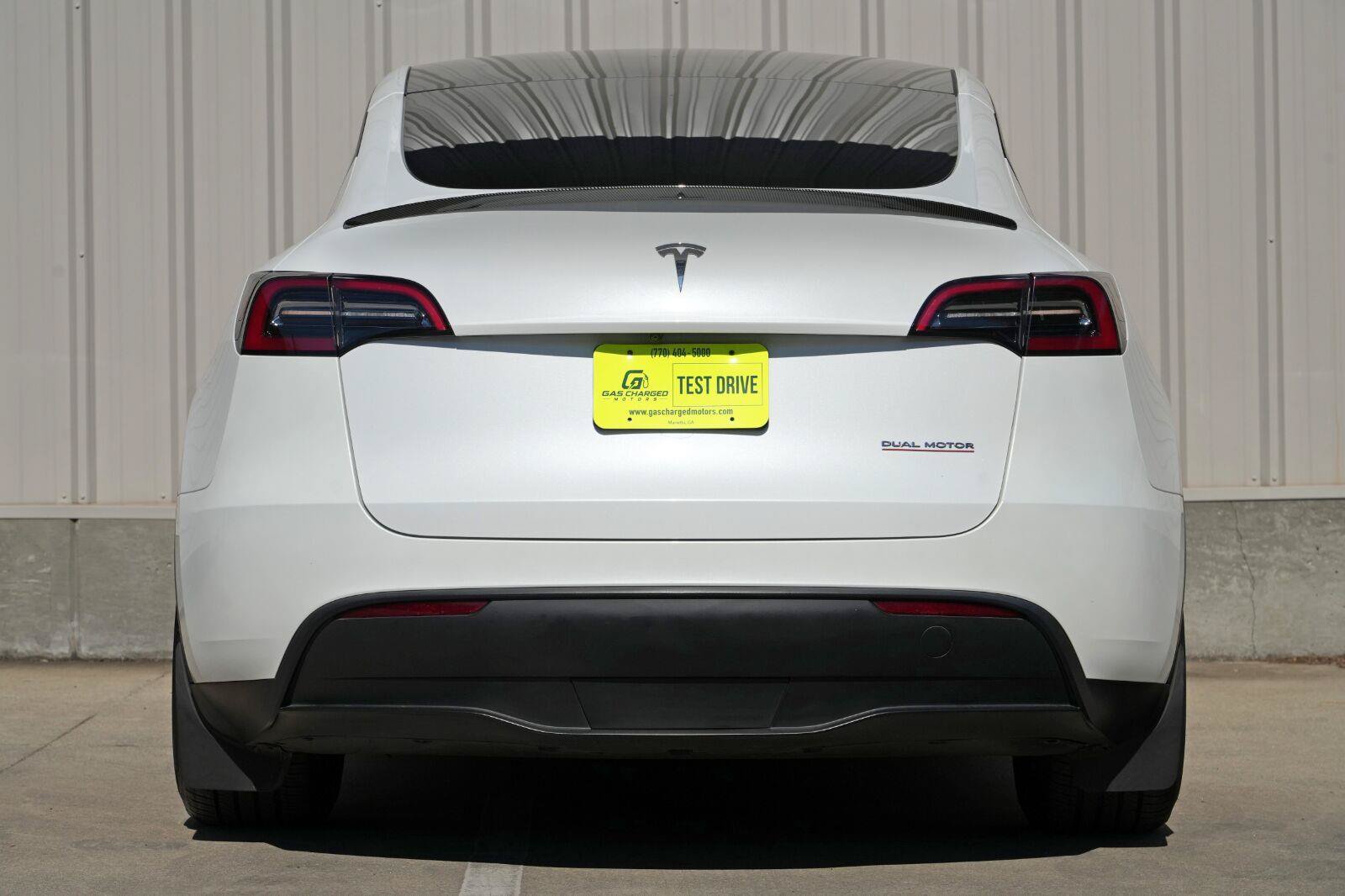Used 2023 Tesla Model Y Performance AWD/4WD image 11