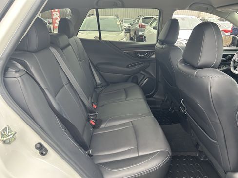 Used 2020 Subaru Outback Limited image 23