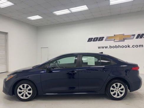 Used 2024 Toyota Corolla LE FWD image 8