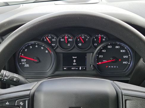 Certified 2023 Chevrolet Silverado 1500 Custom image 22