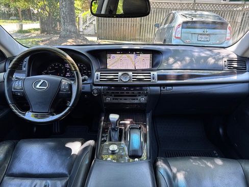 Used 2016 Lexus LS 460 AWD w/ Comfort Package image 20