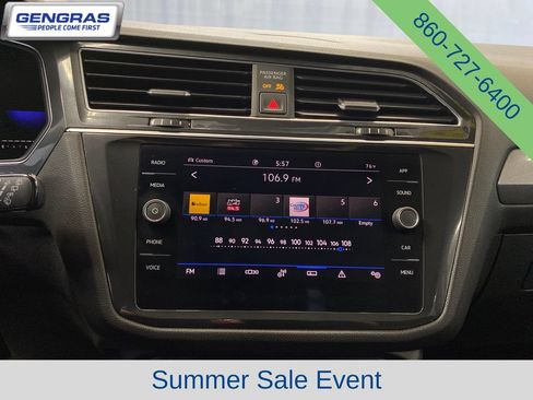 Used 2022 Volkswagen Tiguan SE AWD/4WD image 17