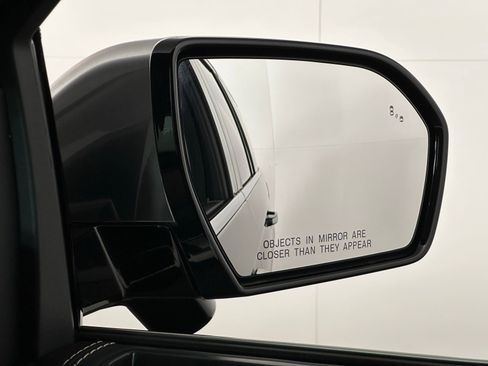 Used 2023 Ford Expedition Platinum image 30