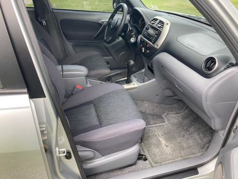 Used 2002 Toyota RAV4 2WD image 27