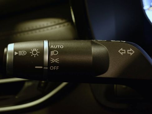 Certified 2025 INFINITI QX60 Luxe w/ Vision Package image 16