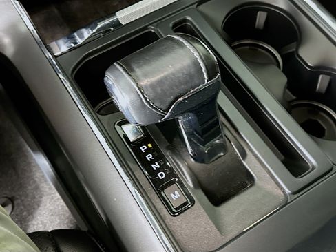 Used 2021 Ford F150 Lariat AWD/4WD image 25
