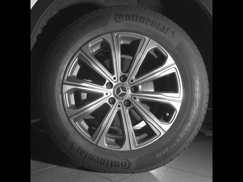 Certified 2023 Mercedes-Benz GLC 300 image 12