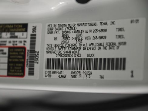 Used 2025 Toyota Tundra Platinum image 18