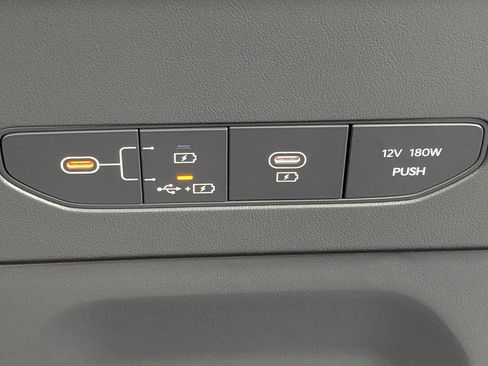 Certified 2026 Kia EV9 Wind image 28