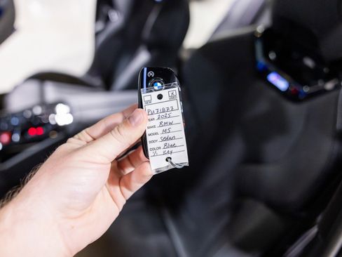 Used 2025 BMW M5 w/ Executive Package image 50