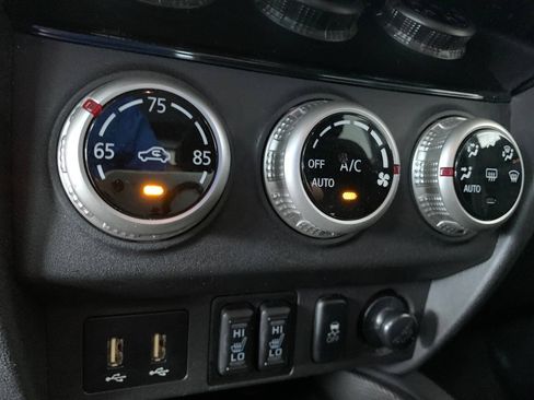Used 2020 Mitsubishi Outlander Sport ES FWD image 14