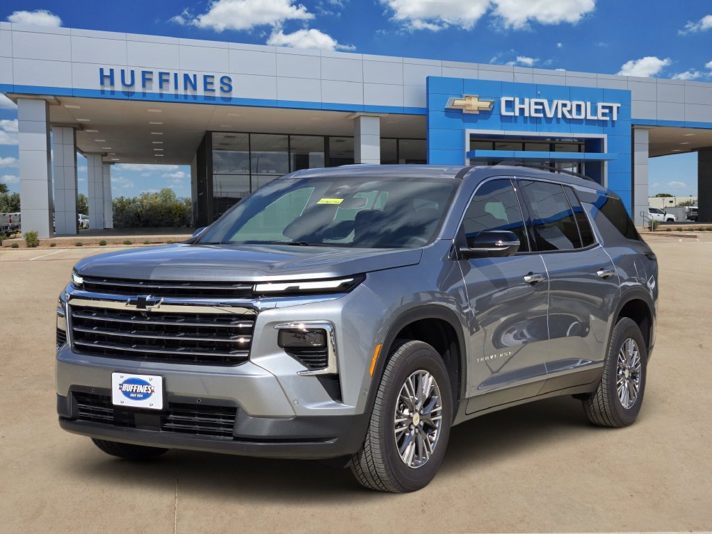 New 2026 Chevrolet Traverse LT w/ Enhanced Driving Package FWD image 2