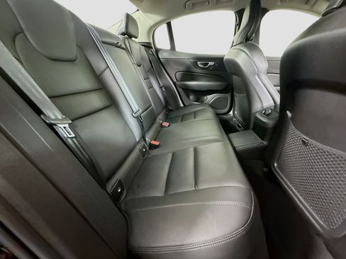 Used 2023 Volvo S60 T8 Plus image 27