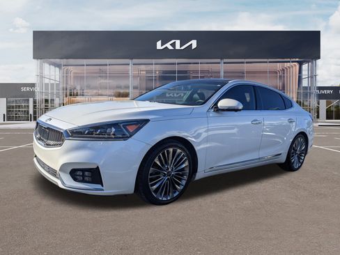 Certified 2019 Kia Cadenza Limited image 6