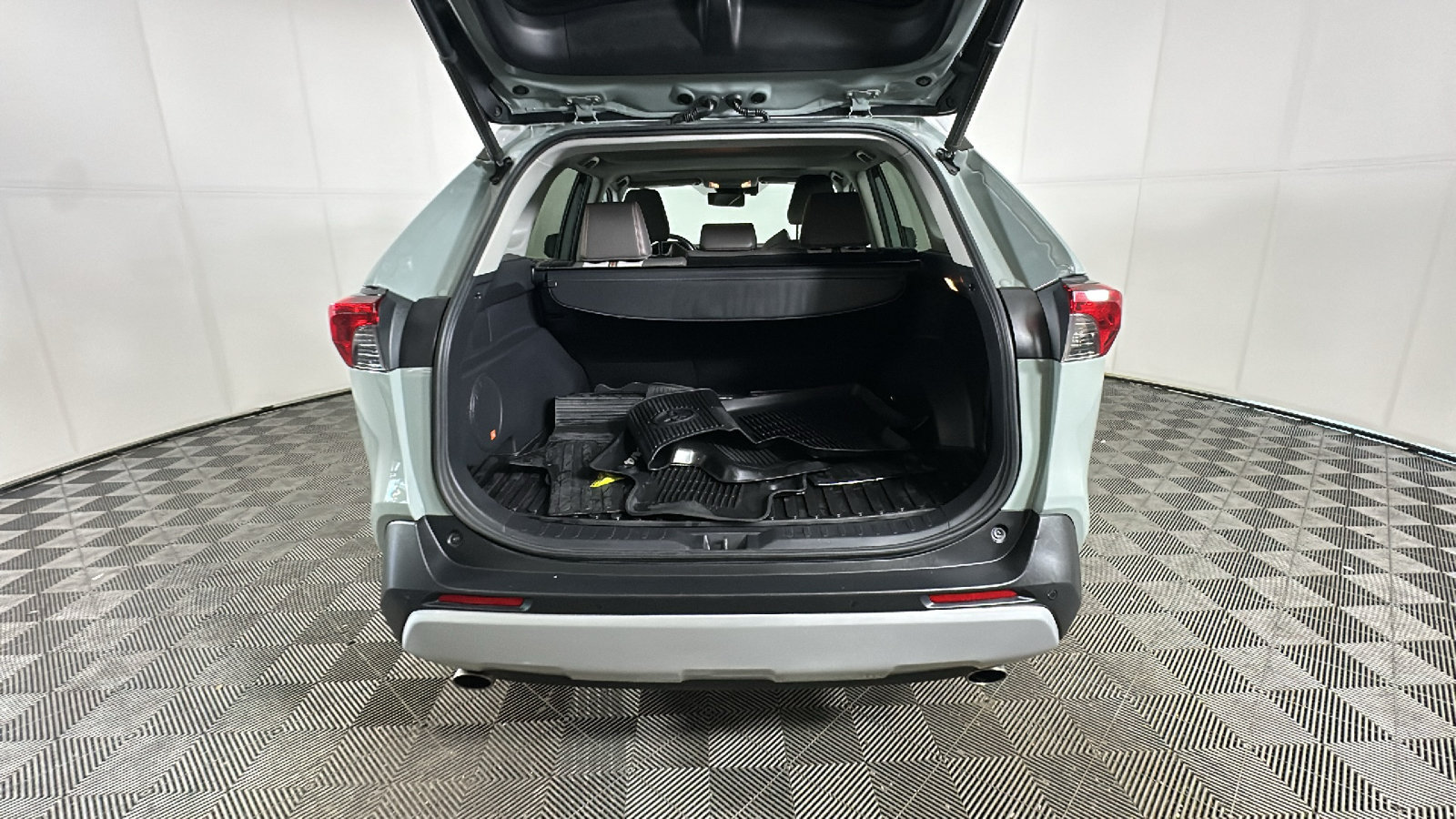 Used 2019 Toyota RAV4 Adventure w/ Advanced Technology Package AWD/4WD image 33