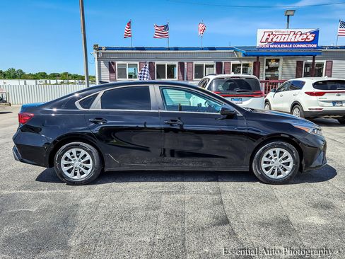 Used 2024 Kia Forte LX FWD image 6