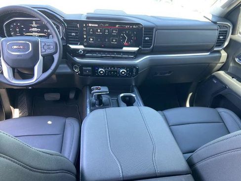Used 2026 GMC Sierra 1500 SLT w/ SLT Premium Package AWD/4WD image 17