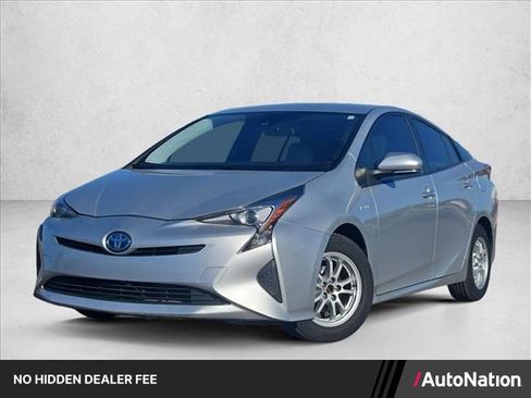 Used 2017 Toyota Prius Two w/ Carpet Mat Package FWD image 1