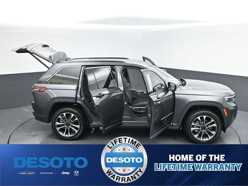New 2025 Jeep Grand Cherokee Overland w/ Adv Protech Group III AWD/4WD image 33