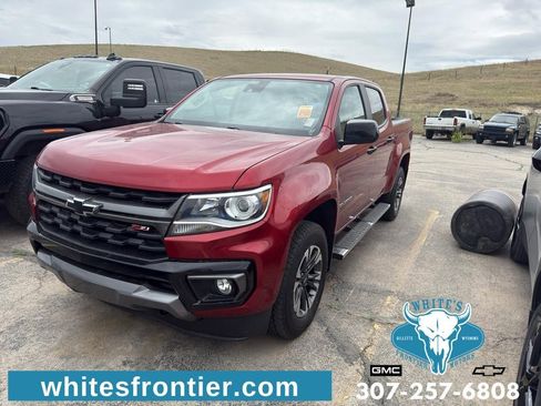 Used 2021 Chevrolet Colorado Z71 w/ Safety Package AWD/4WD image 1