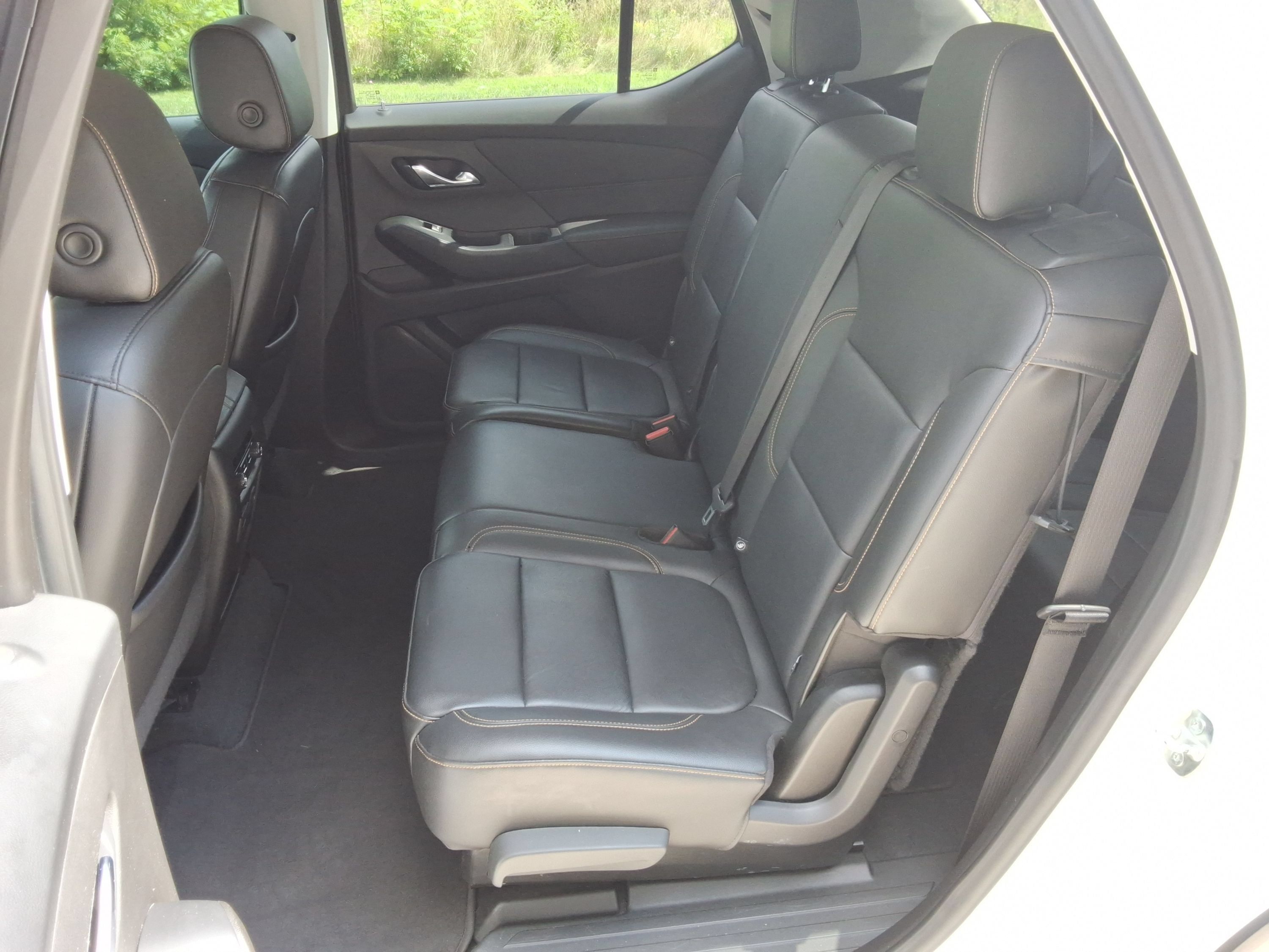 Used 2021 Chevrolet Traverse LT w/ LT Premium Package AWD/4WD image 30