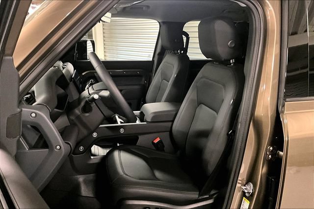 Certified 2026 Land Rover Defender 110 S AWD/4WD image 15