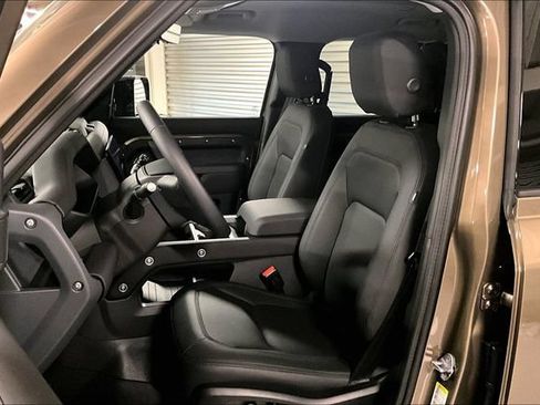 Certified 2026 Land Rover Defender 110 S AWD/4WD image 15