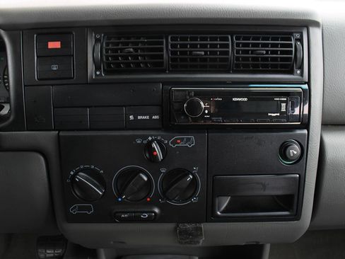Used 1997 Volkswagen Eurovan Camper FWD image 67