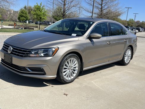 Used 2016 Volkswagen Passat 1.8T SE image 5