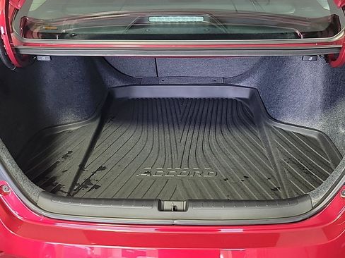 Certified 2021 Honda Accord Touring image 7