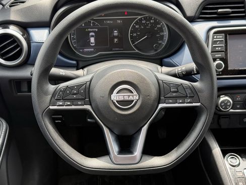 Used 2025 Nissan Versa SV FWD image 16
