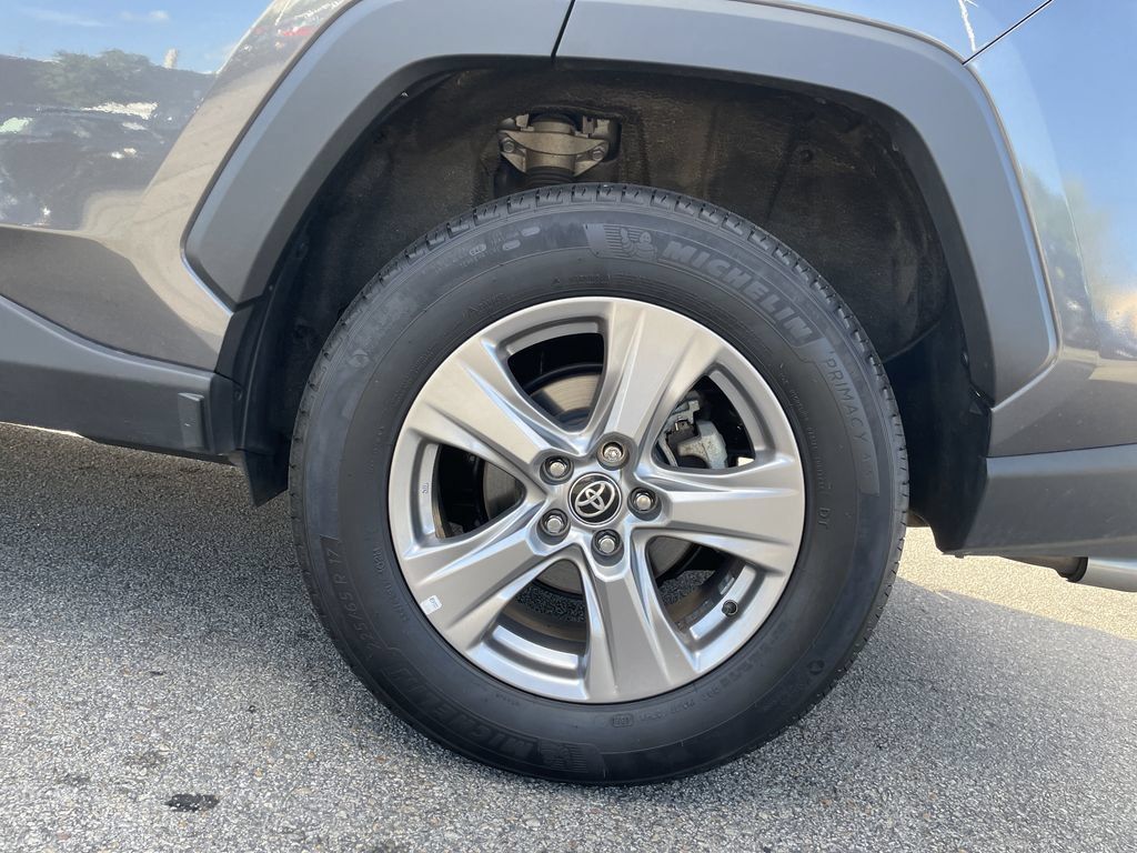 Certified 2025 Toyota RAV4 XLE AWD/4WD image 10
