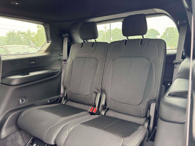 New 2026 Jeep Grand Cherokee L 4WD image 9
