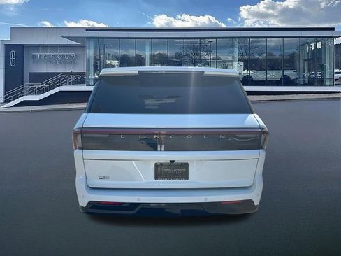 New 2026 Lincoln Navigator L Reserve image 7