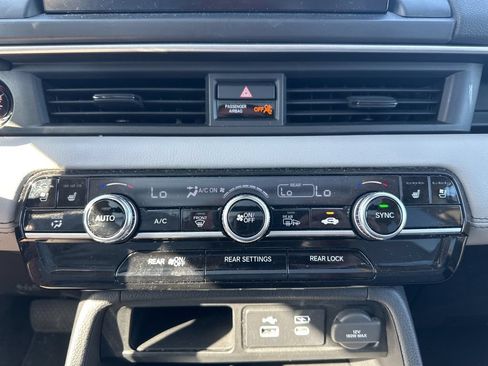 Used 2024 Honda Pilot Elite image 25