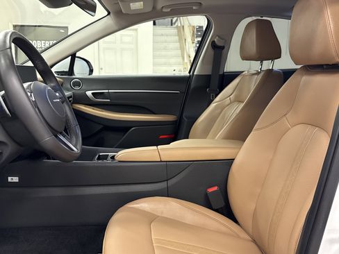 Used 2025 Hyundai Sonata Limited image 5