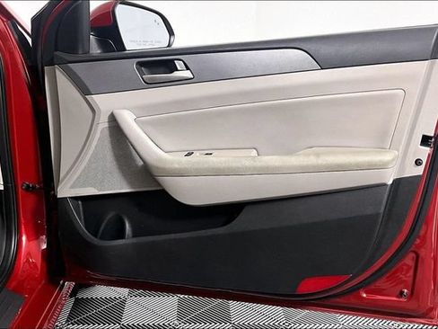 Used 2018 Hyundai Sonata SEL FWD image 25