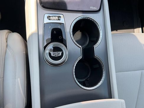 New 2026 Cadillac Vistiq Luxury w/ LPO, Floor Liner Package AWD/4WD image 22