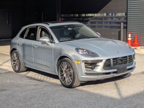 Used 2020 Porsche Macan Turbo image 7