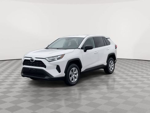 Used 2023 Toyota RAV4 LE image 4
