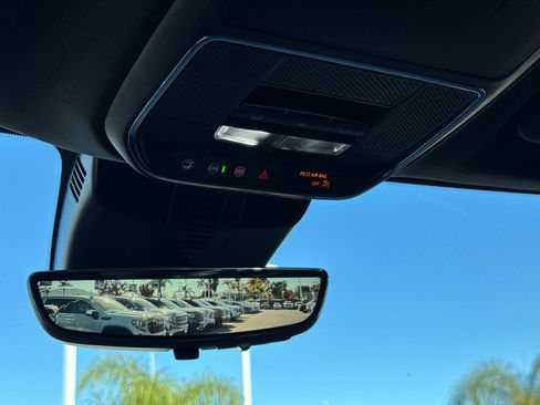 New 2026 GMC Acadia Denali w/ Super Cruise Package image 32