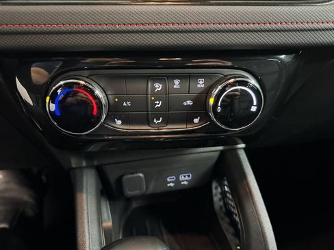 Used 2024 Chevrolet TrailBlazer RS AWD/4WD image 24