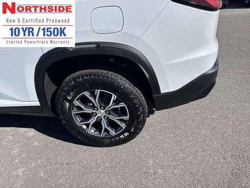 New 2026 GMC Acadia AT4 w/ LPO, Floor Liner Package image 9