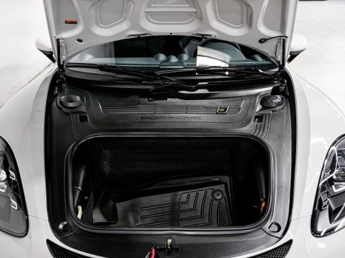 Used 2021 Porsche 718 Cayman GT4 image 39