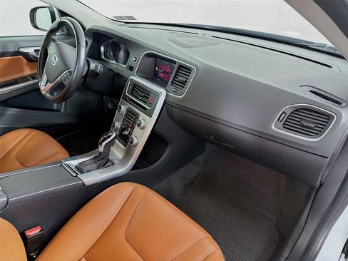 Used 2017 Volvo S60 T5 Inscription w/ Climate Package AWD/4WD image 30