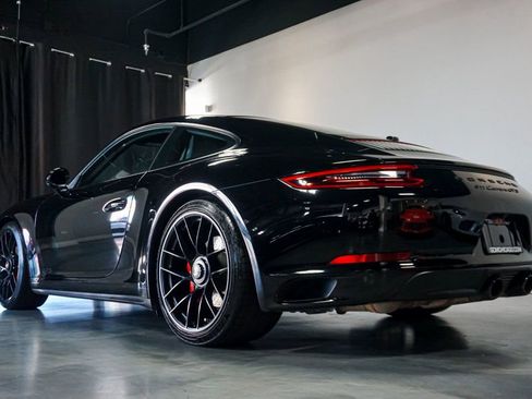 Used 2019 Porsche 911 GT3 RS image 35