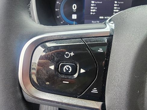 Certified 2024 Volvo XC90 B6 Plus image 23