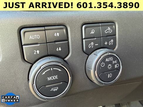 Used 2023 Chevrolet Silverado 1500 High Country w/ High Country Premium Package image 15