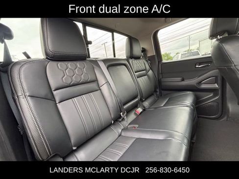 Used 2024 Nissan Frontier SL w/ Technology Package AWD/4WD image 15