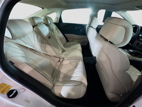 Used 2021 Genesis G80 2.5T w/ Prestige Package image 13